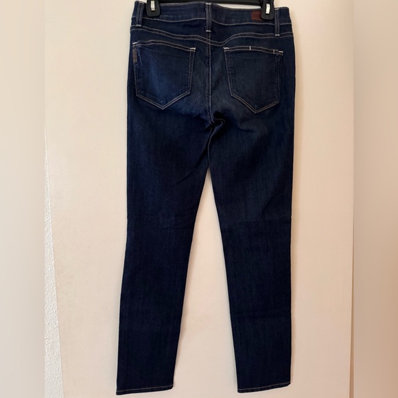 PAIGE Kylie Crop. Women’s, Blue, Dark Wash, Distressed, Zip Up, Jeans. Size 27 - Picture 2 of 10